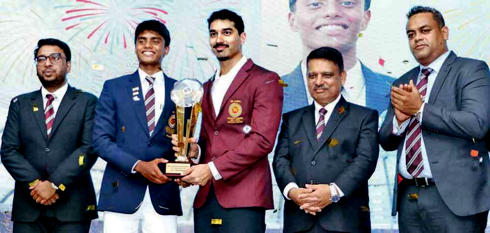 National Record-Breaking Swimmer M.F. Muhammed Shines at Zahira College Colours Ceremony 2024